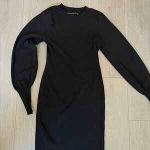 HYFVE Black Ribbed Knit Long Sleeve Dress